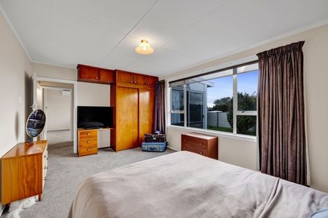 Photo of property in 1352 Devon Road, Brixton, Waitara, 4382