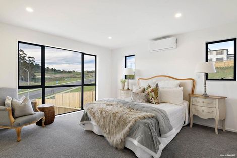 Photo of property in 24 Maraeariki Avenue, Orewa, 0931