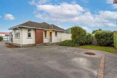 Photo of property in 132 Yaldhurst Road, Sockburn, Christchurch, 8042