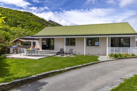 Photo of property in 8 Boundary Street, Arrowtown, 9302