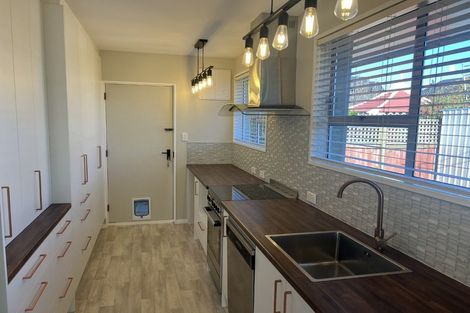 Photo of property in 2/14 Apollo Place, Papanui, Christchurch, 8052