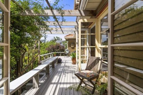 Photo of property in 19a Old Lake Road, Narrow Neck, Auckland, 0624