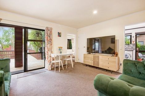 Photo of property in 43 Langton Road, Stanmore Bay, Whangaparaoa, 0932