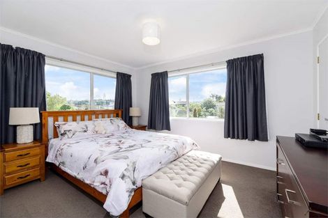 Photo of property in 57 Redwood Drive, Massey, Auckland, 0614