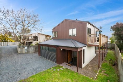 Photo of property in 2/11 Kereru Street, Two Mile Bay, Taupo, 3330