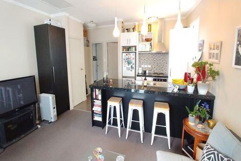 Photo of property in 2/51 Austin Street, Mount Victoria, Wellington, 6011
