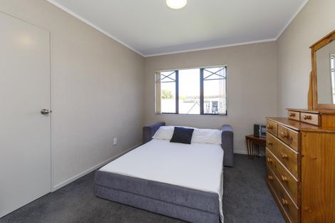 Photo of property in 37 Madison Avenue, Milson, Palmerston North, 4414