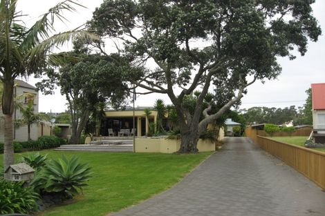 Photo of property in 1/51 The Esplanade, Manly, Whangaparaoa, 0930