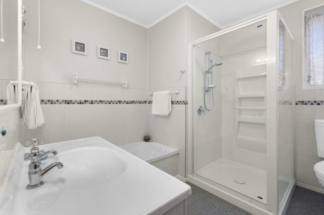 Photo of property in 90 California Drive, Totara Park, Upper Hutt, 5018