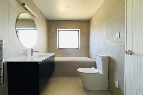 Photo of property in 12 Pacific Heights Road, Orewa, 0931