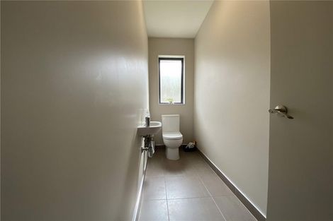 Photo of property in 2 Northbrook Close, Greenhithe, Auckland, 0632