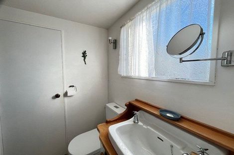 Photo of property in 8 Greenwich Street, Waihola, Milton, 9073