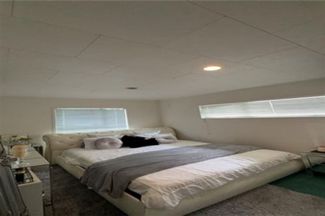 Photo of property in 242 Whitney Street, Blockhouse Bay, Auckland, 0600