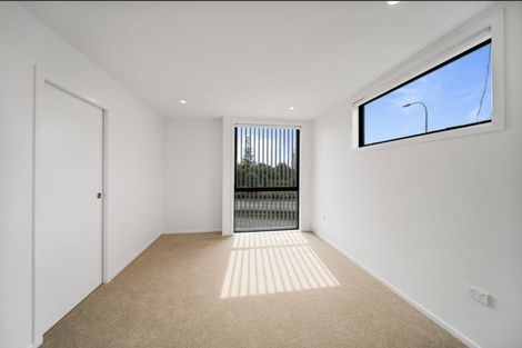 Photo of property in 8/39 Pakuranga Road, Pakuranga, Auckland, 2010