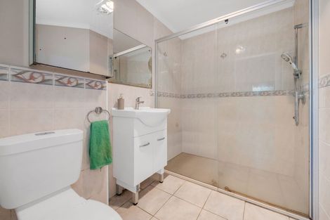 Photo of property in 16 Castlehill Court, Wattle Downs, Auckland, 2103