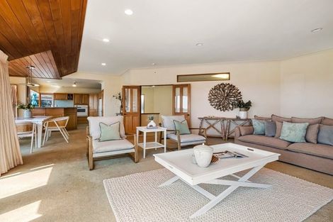 Photo of property in 32 Marine Parade, Mount Maunganui, 3116