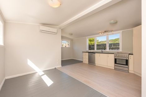 Photo of property in 26 Avon Street, Island Bay, Wellington, 6023