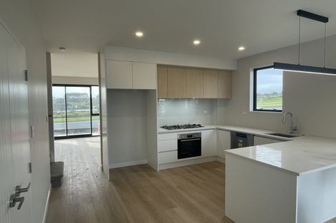 Photo of property in 17 Goldwater Drive, Silverdale, 0932