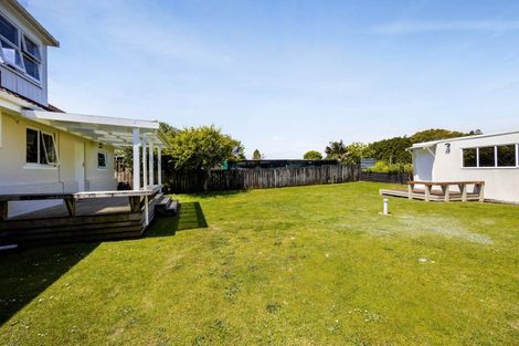 Photo of property in 1354 Devon Road, Brixton, Waitara, 4382