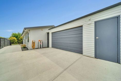 Photo of property in 44 Mcneil Street, Balclutha, 9230