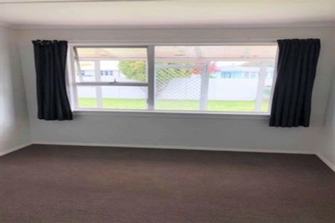 Photo of property in 126 Waihi Road, Hawera, 4610