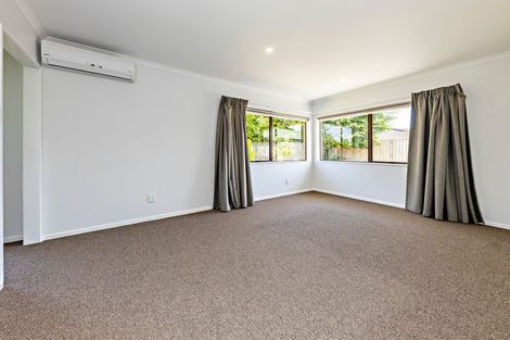 Photo of property in 3 Aztec Place, Conifer Grove, Takanini, 2112