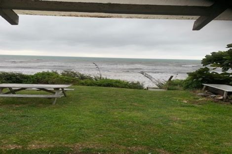 Photo of property in 60 Ames Street, Paekakariki, 5034