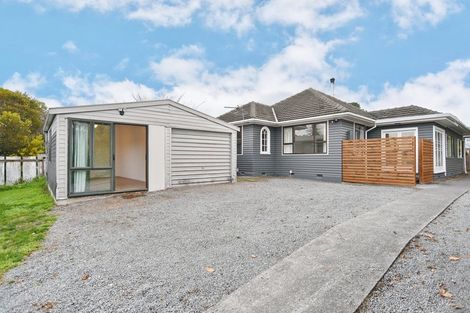 Photo of property in 247 Wainoni Road, Avondale, Christchurch, 8061
