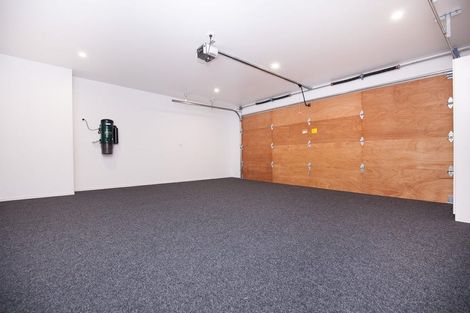 Photo of property in 41 Veale Road, Frankleigh Park, New Plymouth, 4371