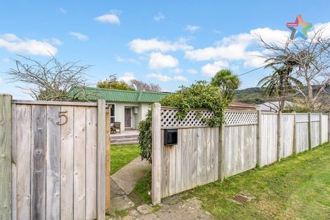 Photo of property in 5 Faulke Avenue, Wainuiomata, Lower Hutt, 5014