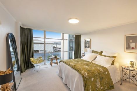 Photo of property in Dorchester Apartments, 144 Oriental Parade, Oriental Bay, Wellington, 6011