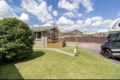 Photo of property in 43 Lewis Street, Glenview, Hamilton, 3206