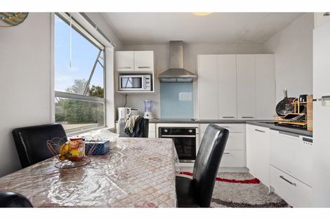 Photo of property in 8/73 Clare Road, St Albans, Christchurch, 8014