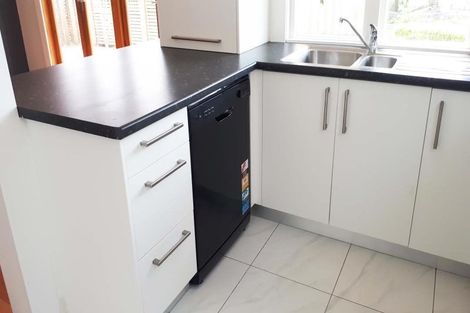 Photo of property in 22 Bulteel Street, New Plymouth, 4310