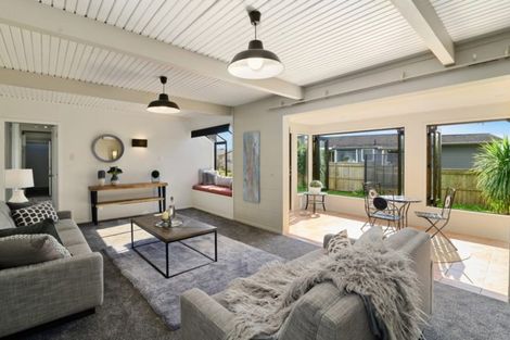 Photo of property in 6 Mark Place, Lynmore, Rotorua, 3010