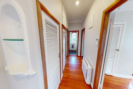 Photo of property in 19 Franklin Avenue, Hokowhitu, Palmerston North, 4410