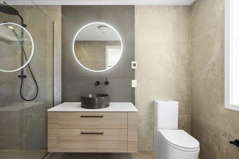 Photo of property in 71 Haven Road, Nelson, 7010