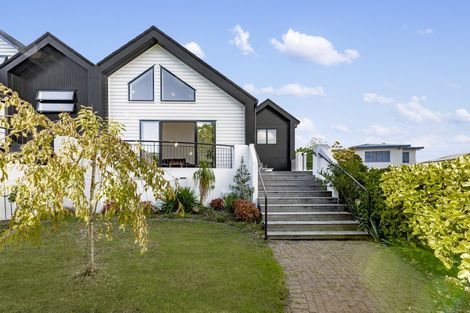 Photo of property in 6a Saint Jerome Avenue, Te Atatu Peninsula, Auckland, 0610