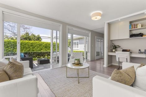 Photo of property in 5c Church Street, Devonport, Auckland, 0624