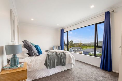 Photo of property in 6 Barrique Road, Kumeu, 0810