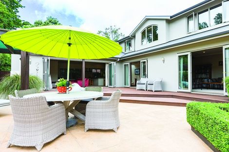 Photo of property in 2 Pastoral Lane, Hokowhitu, Palmerston North, 4410