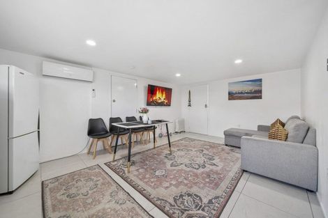 Photo of property in 130 Wyllie Road, Papatoetoe, Auckland, 2025