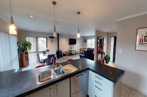 Photo of property in 3 Ahmad Close, Levin, 5510