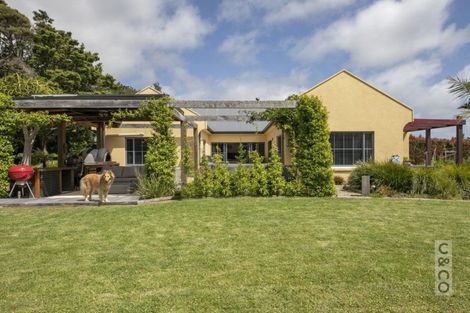 Photo of property in 31 Rosella Grove, Waimauku, 0812