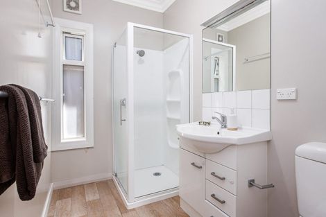 Photo of property in 424 Evans Bay Parade, Hataitai, Wellington, 6021