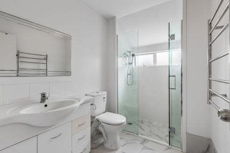 Photo of property in 41a Maygrove Drive, Orewa, 0931