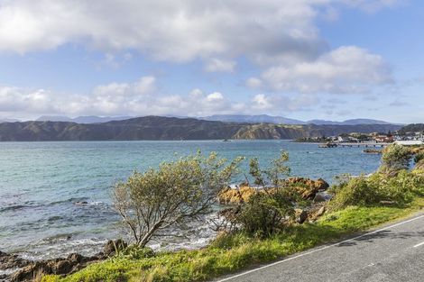 Photo of property in 147 Marine Parade, Seatoun, Wellington, 6022
