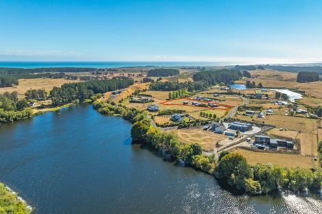 Photo of property in 21 Nicholson Drive, Kaitoke, Whanganui, 4572