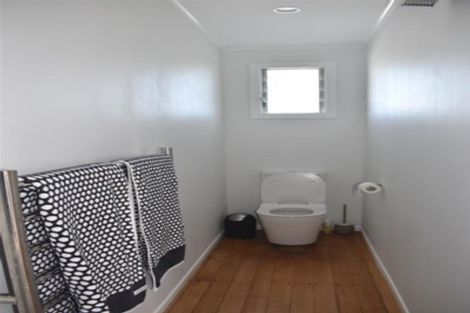 Photo of property in 1/19 Alma Street, Te Atatu South, Auckland, 0610