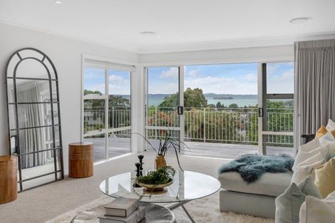 Photo of property in 2/40 Cook Street, Howick, Auckland, 2014